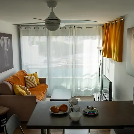 Elegant Carnon Port Avec Parking Apartament *