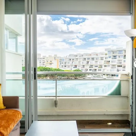 Apartment Elegant Carnon Port Avec Parking *