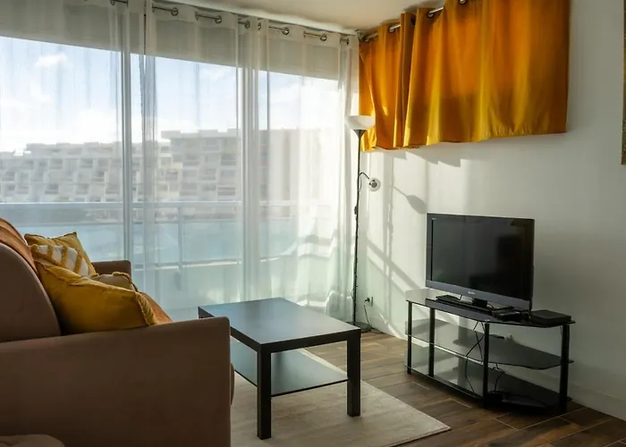 Elégant Carnon Port Avec Parking *